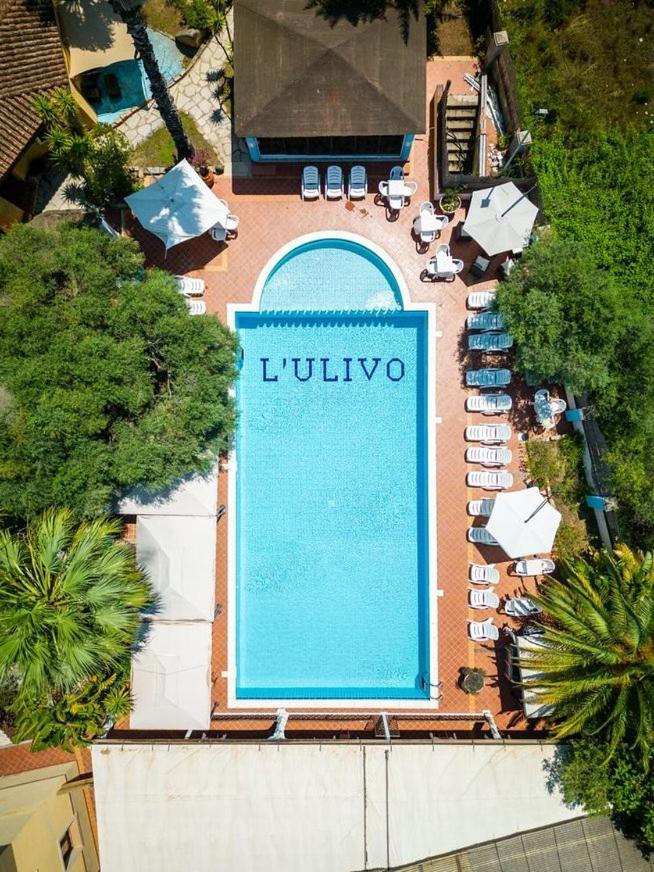 Hotel L'Ulivo Girasole Exterior foto